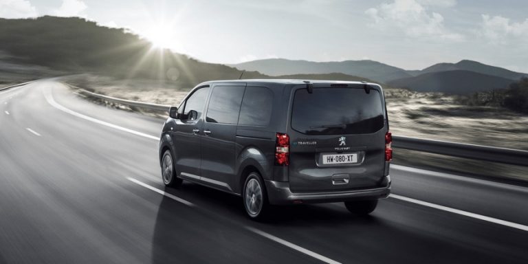 Peugeot anuncia su nueva furgoneta eléctrica e Traveller