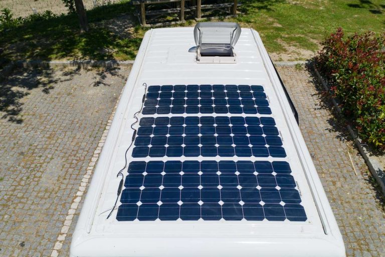 Paneles solares para vehículos recreativos Una guía imprescindible