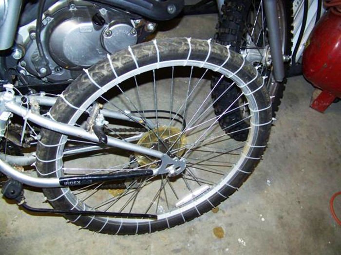 neumáticos de nieve para bicicletas detalle