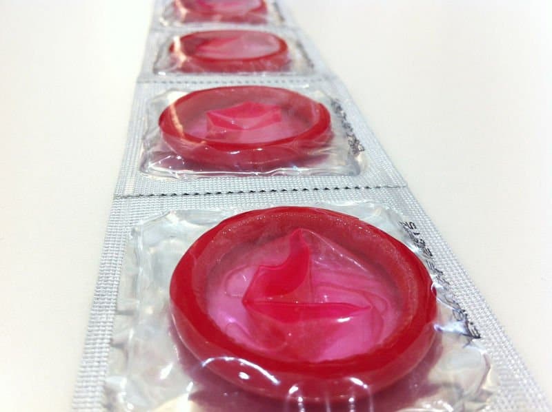 condones que cambian de color cuando detectan enfermedades de transmisión sexual