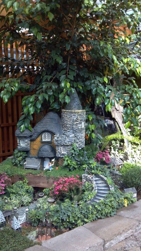 Increíbles casas de piedra en miniatura5