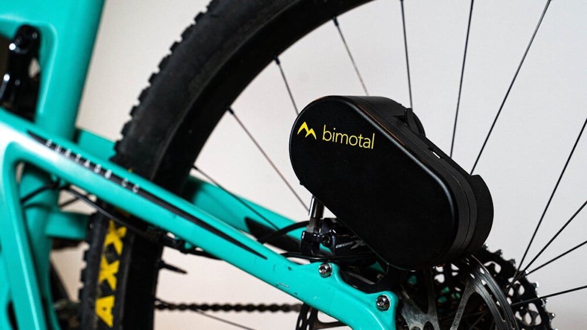 Este ingenioso gadget convierte cualquier bicicleta en eléctrica