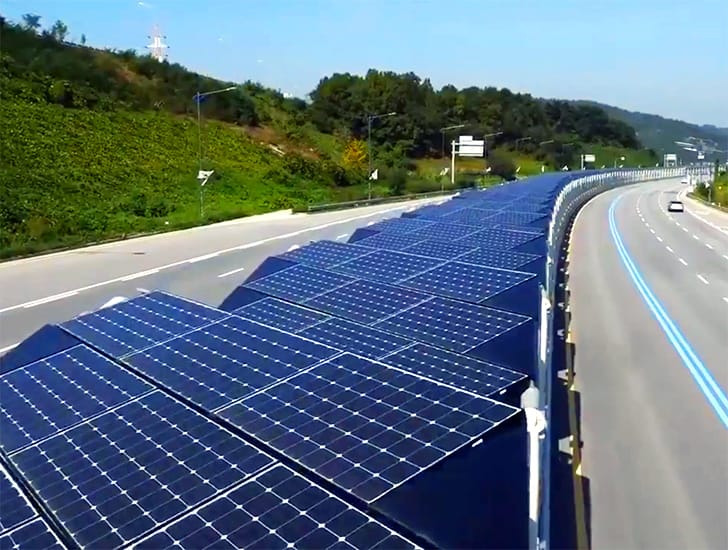 Carril bici cubierto de paneles Fotovoltaicos, Corea del Sur
