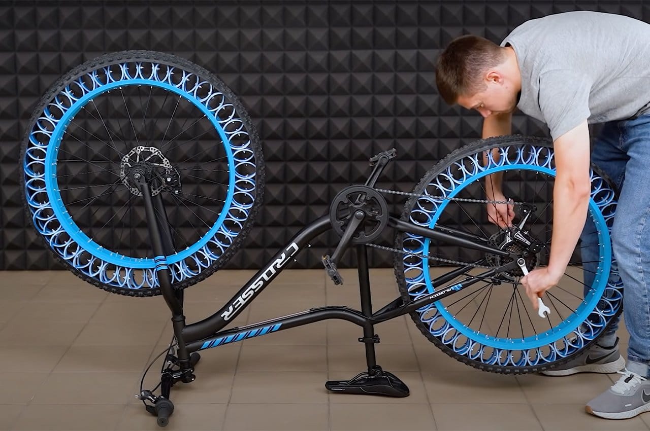 Haz propios neumáticos bicicleta aire inspirados en la NASA usando sólo de PVC, tornillos y tuercas