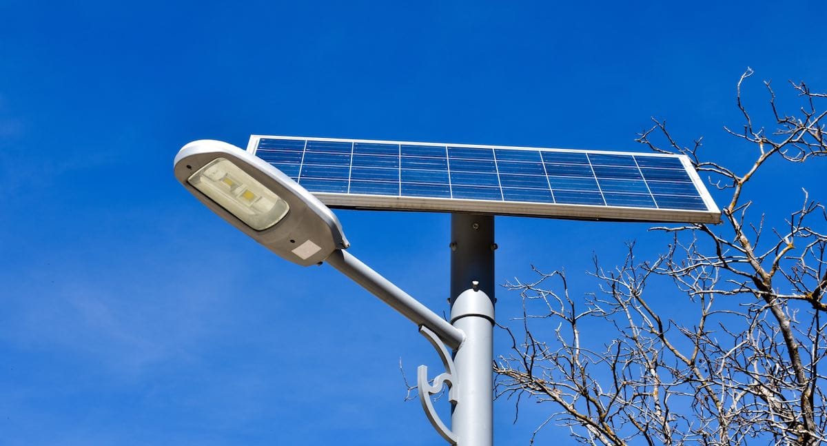 Todo lo que necesitas saber sobre paneles solares para lámparas - Programa  solar