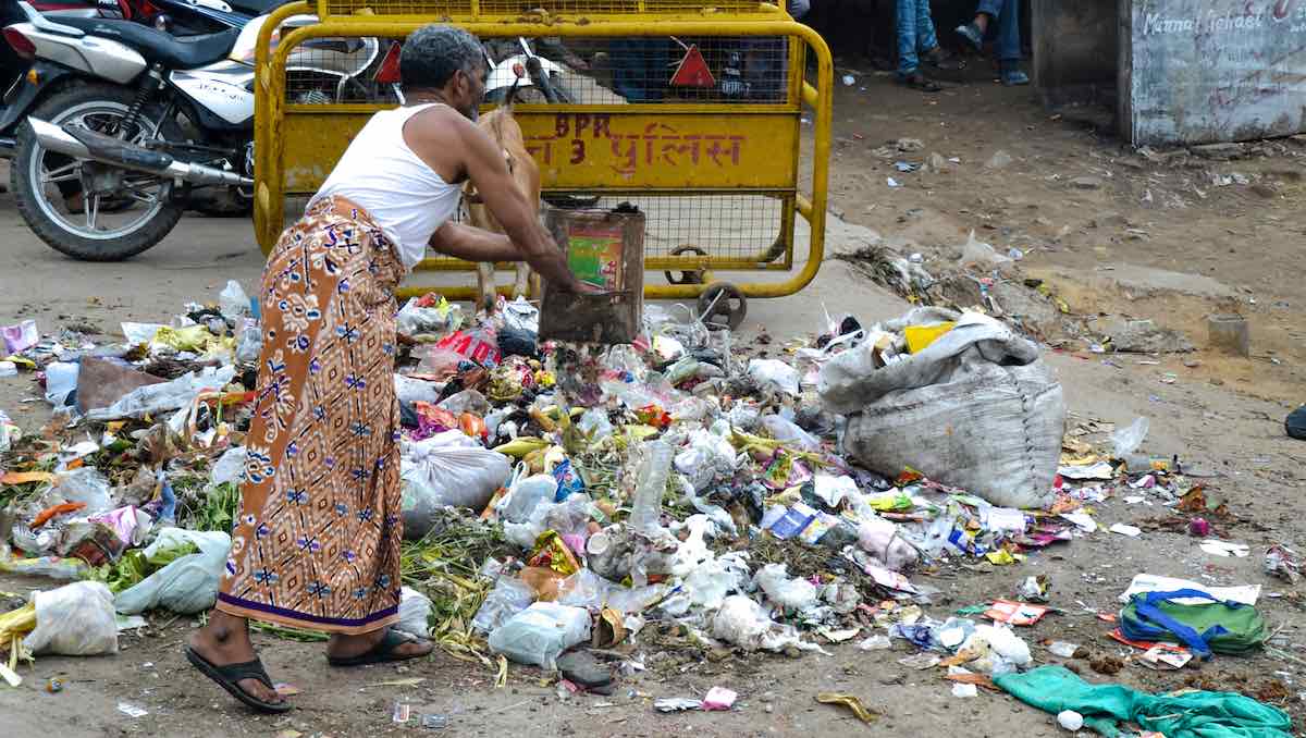 Montaña de basura en India