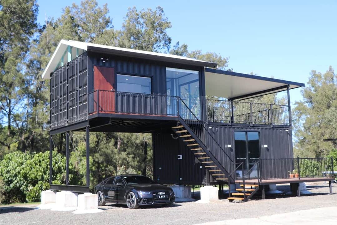 The-executive-container-home-1