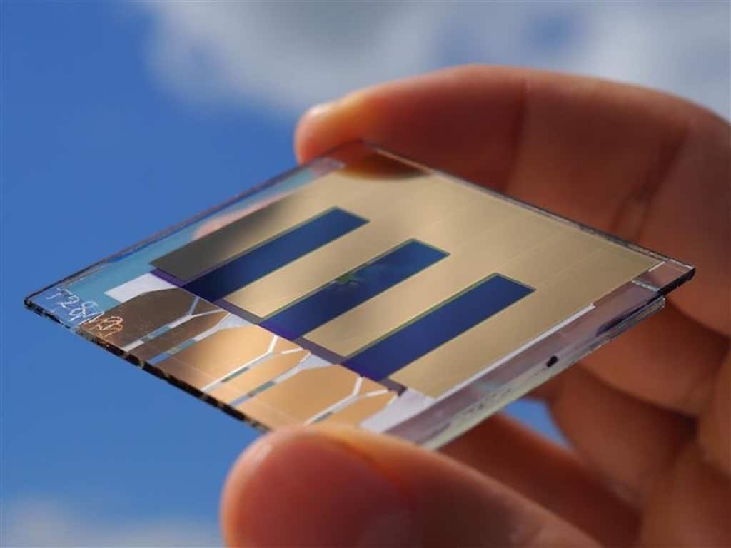 Nueva récord mundial para una célula solar orgánica: ¡15,8% de eficiencia en un centímetro cuadrado!