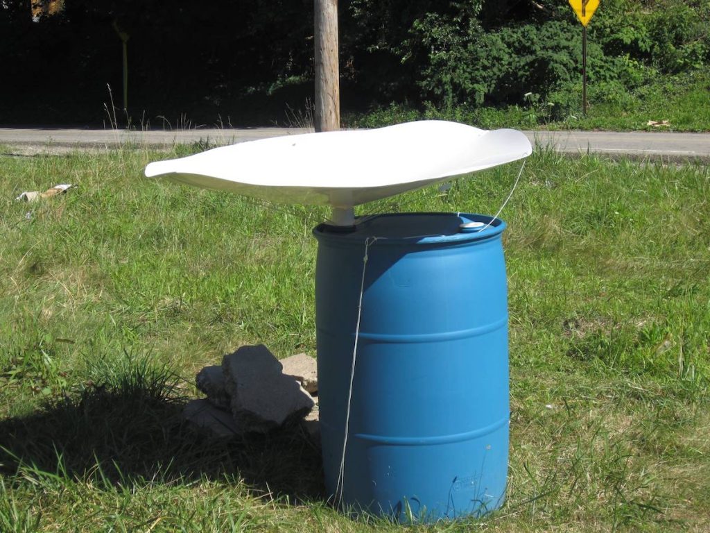 The Invention Of An Inverted &Quot;Funnel&Quot; Umbrella To Collect Rainwater More Easily