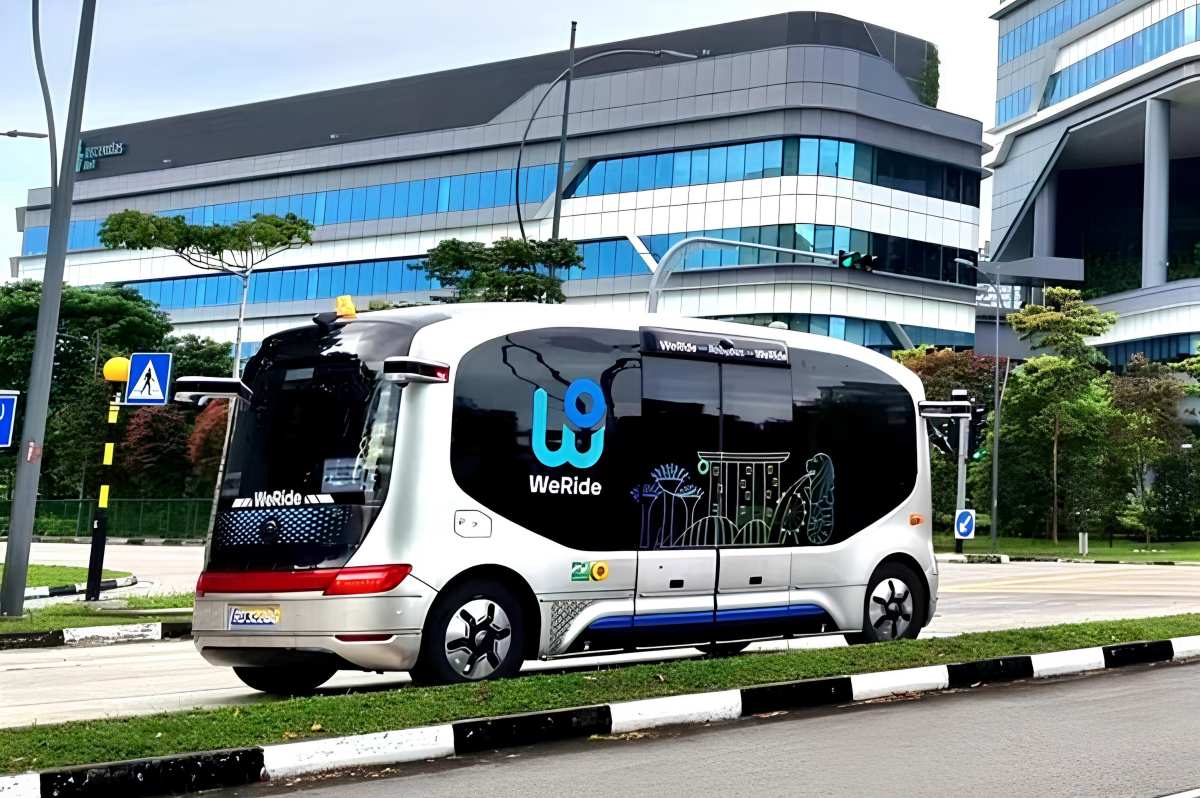 Robobus chino de WeRide inicia el primer servicio de lanzadera sin conductor de Europa en Zúrich