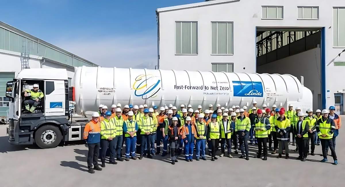 Empresa alemana ha desarrollado el remolque de hidrógeno líquido más grande de Europa con una capacidad de carga de 3.9 toneladas