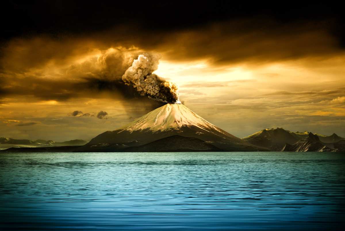 Científicos británicos liberarán partículas en la atmósfera para reflejar la luz solar e intentar reducir el calentamiento global, basándose en principios similares a los de una erupción volcánica