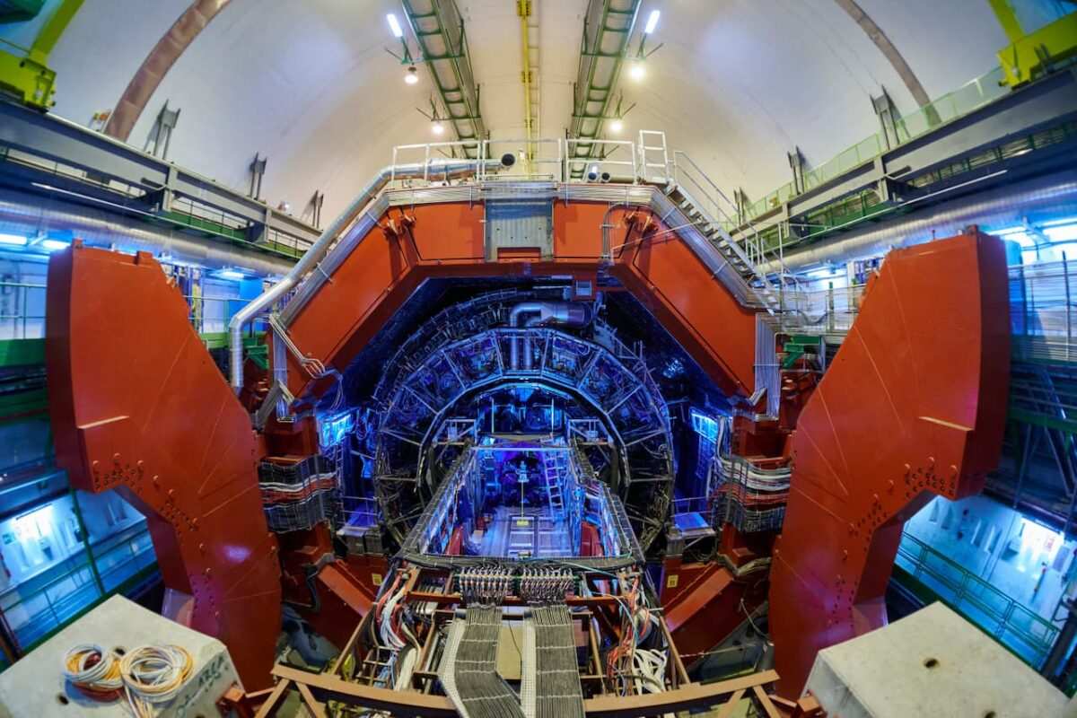 Investigadores del CERN logran producir 89.000 núcleos de oro por segundo a partir de plomo en colisiones sin contacto directo