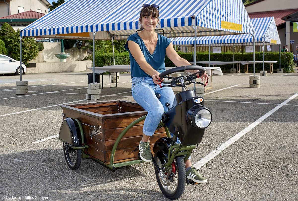 Cyclauto, la bicicleta de carga modular que funciona como un semirremolque impulsado por humanos